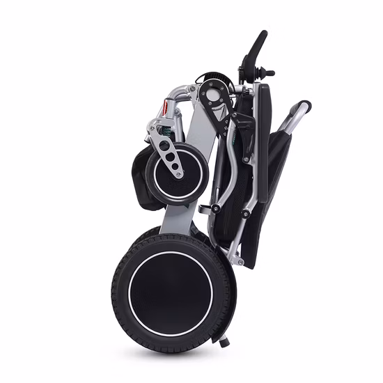 Aide à la mobilité médicale légère de fauteuil roulant se pliant d'énergie électrique motorisée